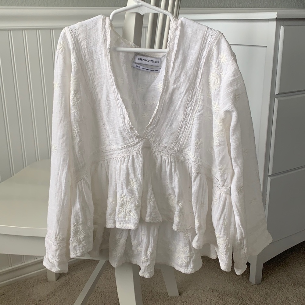 Urban Outfitters (Size XS) Embroidered Blouse